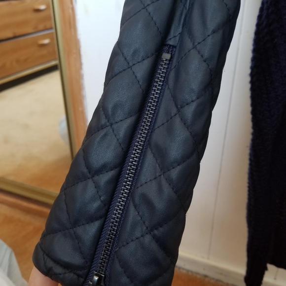 Foreign Exchange Oversized Sweater - Picture 2 of 2